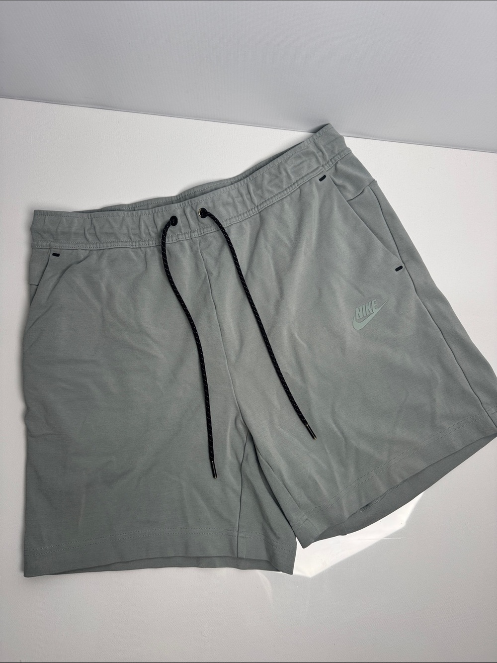 Nike Tech Men's Shorts Size Medium